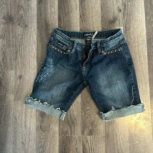 Clash Jean shorts size 3